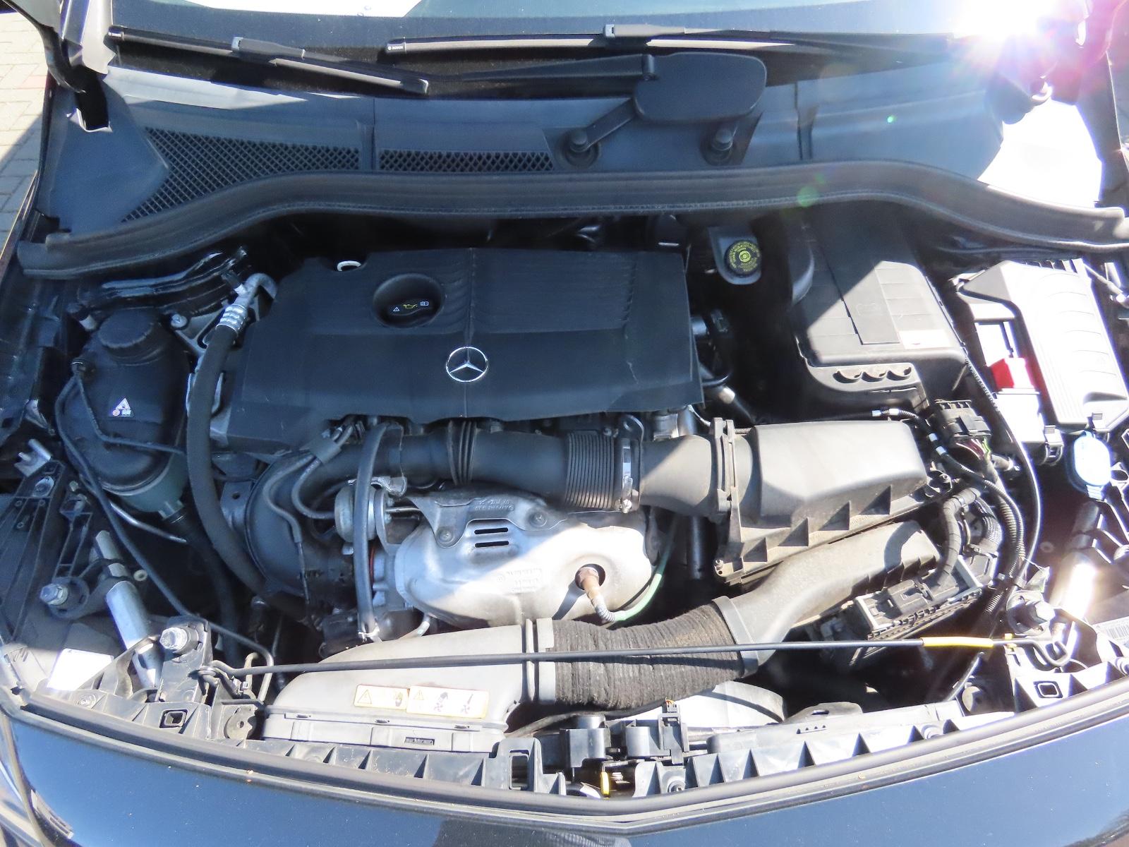 Mercedes-Benz B 180 Leder Klima Sitzheizung Sport-Paket