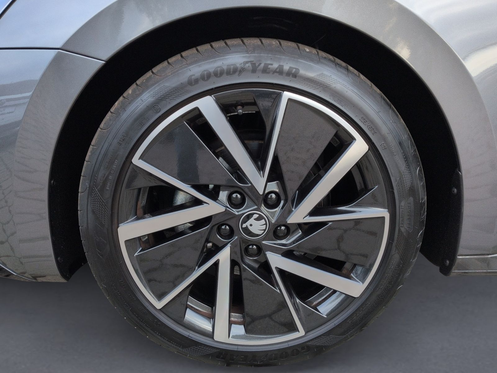 Octavia 1.5 TSI DSG Sportline KAMERA+NAVI+SHZ+