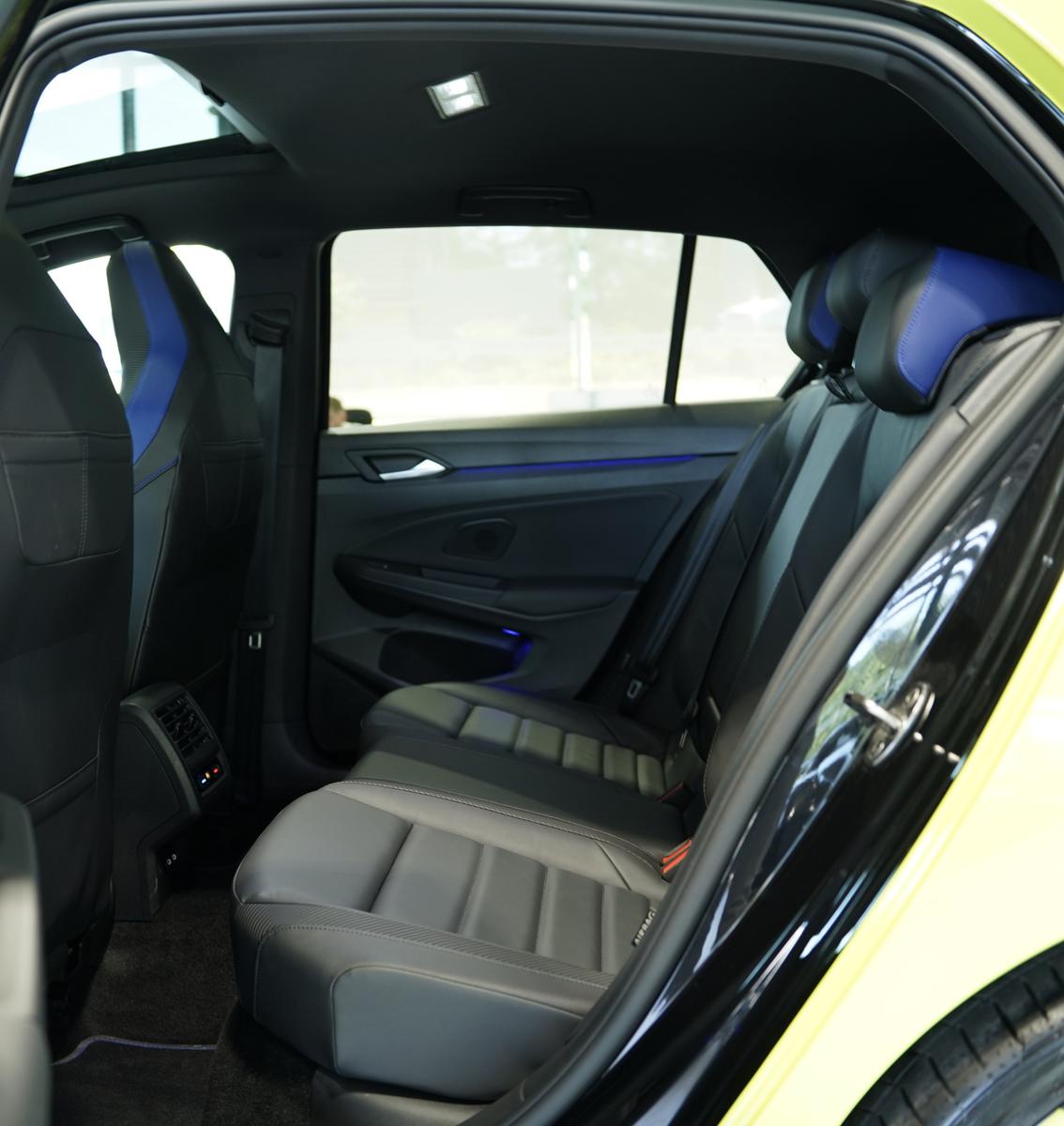 Volkswagen Golf R 4M Performance *2.H *19 *AKRA *HUD *Pano, миниатюра 20