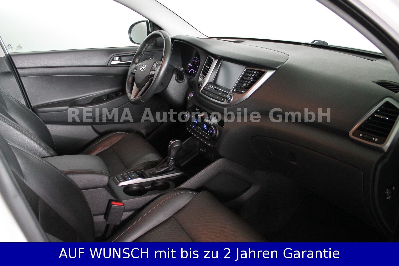 Fahrzeugabbildung Hyundai Tucson 1,7D blue Premium 2WD, Automatik, Xenon