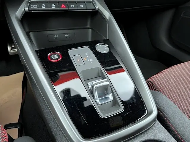 Audi S3 Sportback 2.0 TFSI quattro S tronic, миниатюра 15