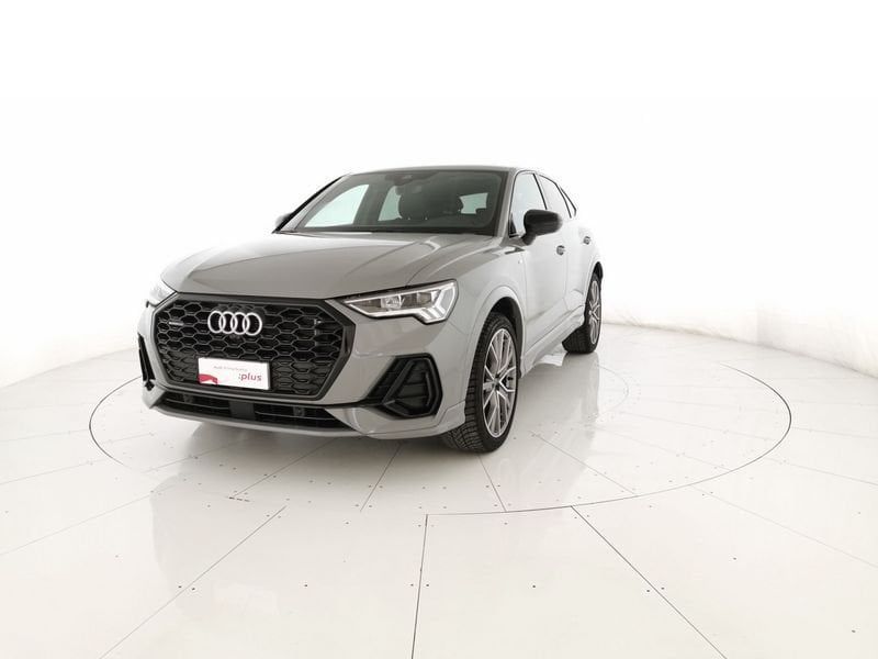 Image of Audi Q3