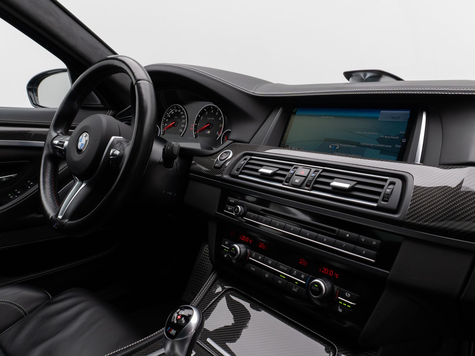 Fahrzeugabbildung BMW M5 Competition Edition 1/200 360°HUD B&O SoftCl