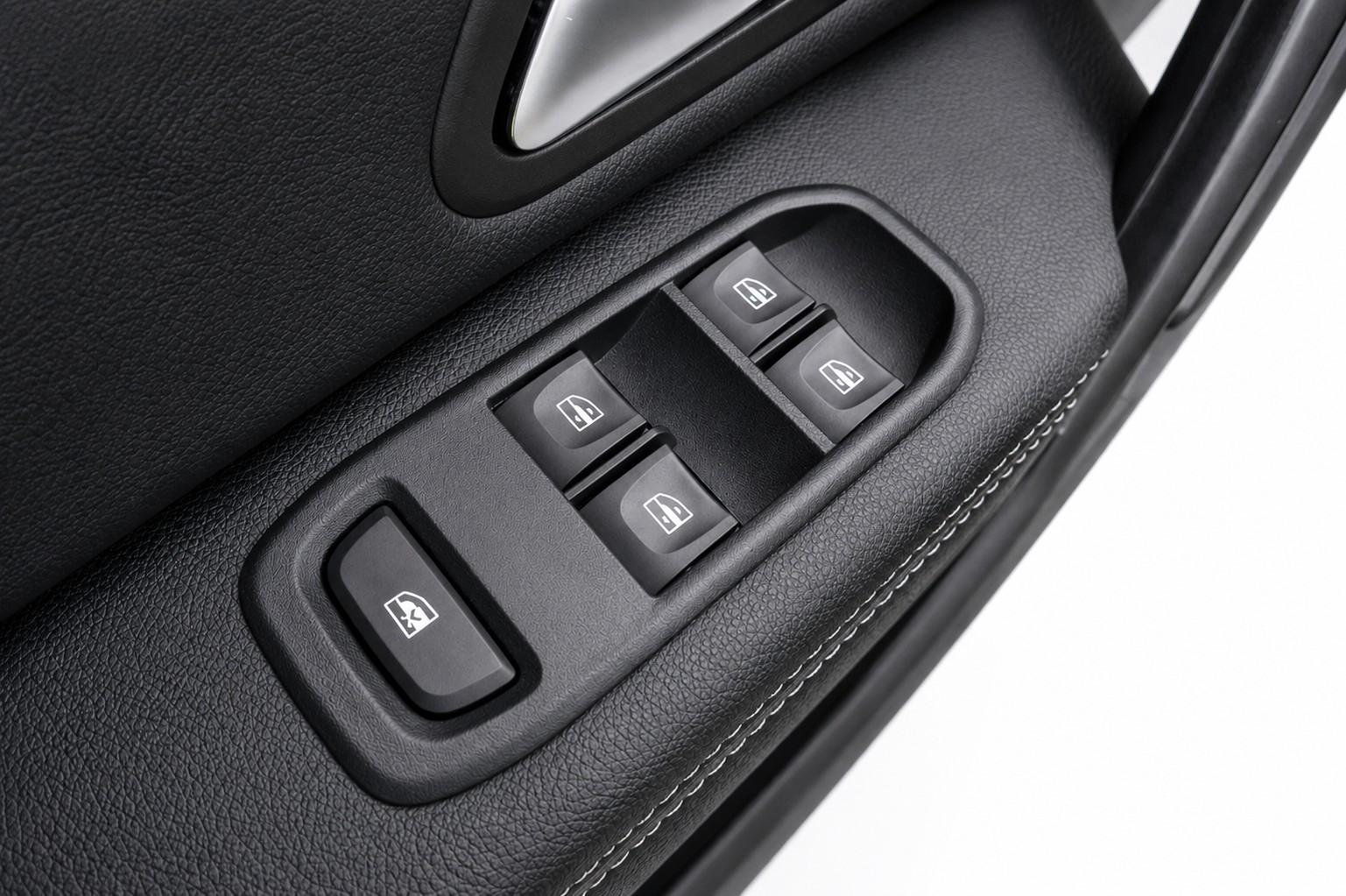 Dacia Duster II Prestige 4WD NAVI, SITZHEIZUNG, PDC