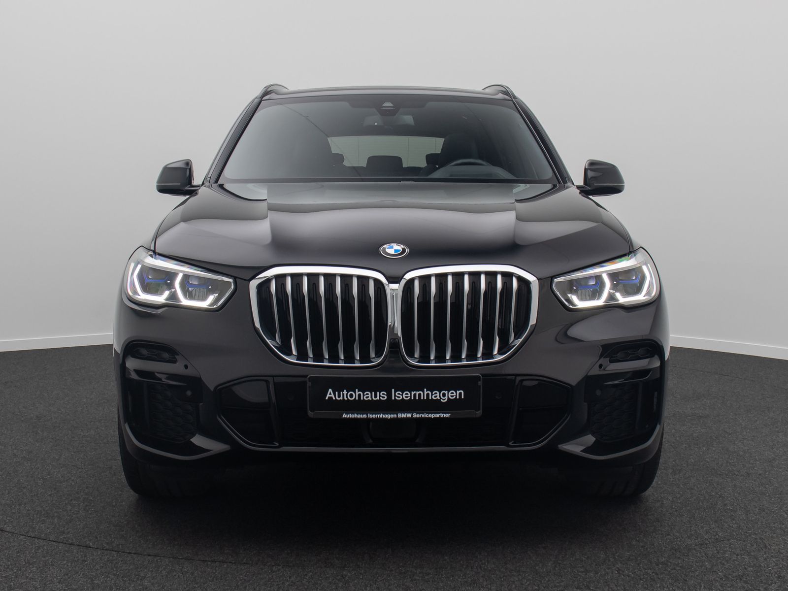 Fahrzeugabbildung BMW X5 xD40d M Sport Laser HUD DAB AHK Panorama Komf