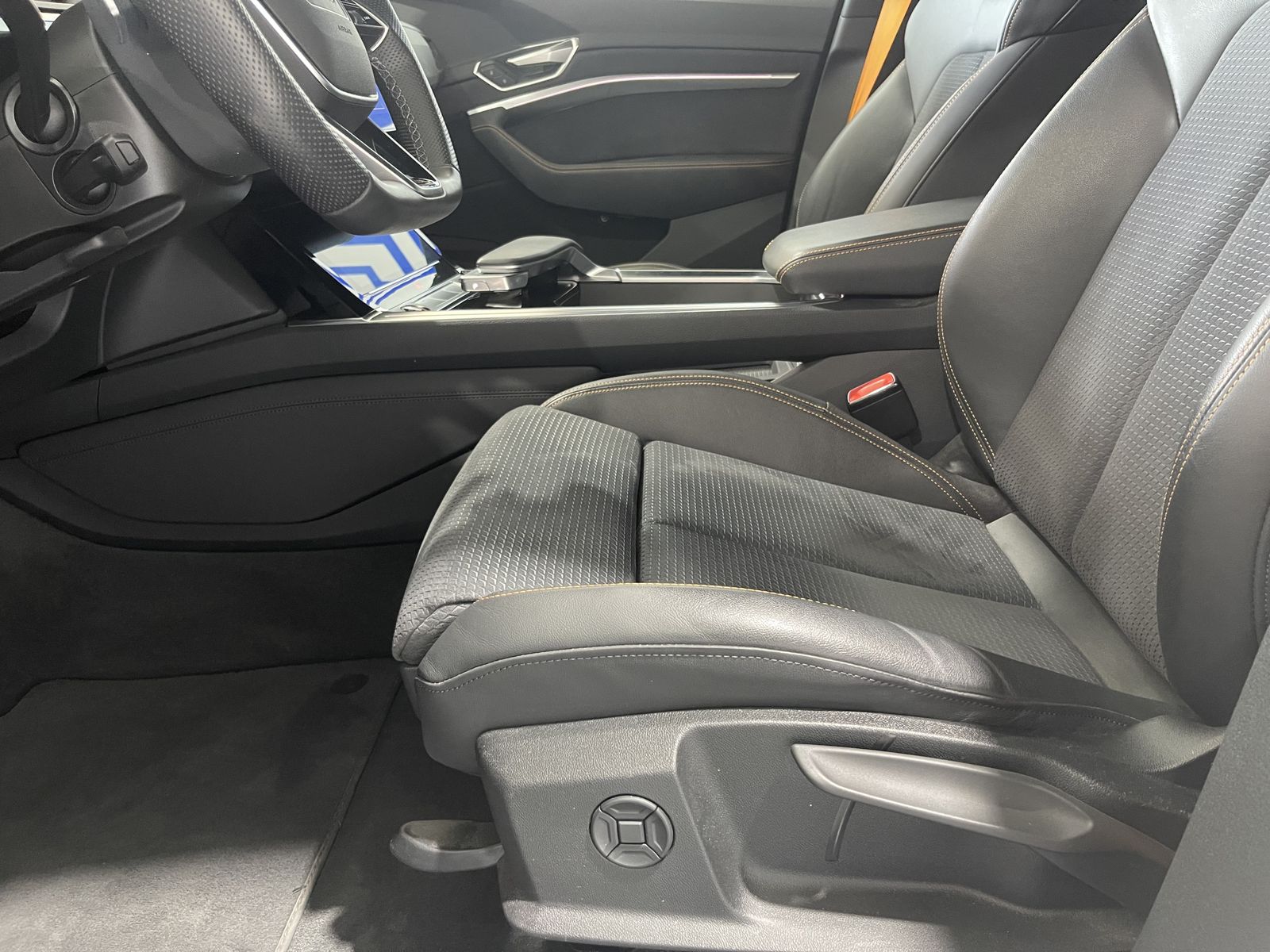 Fahrzeugabbildung Audi e-tron 55 Quattro*S line*LED*Optik*Black Edition