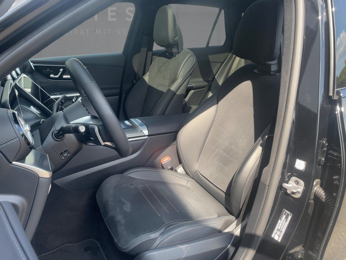 Fahrzeugabbildung Mercedes-Benz GLC 220 d 4M AMG/Night/Pano/Kamera/AHK