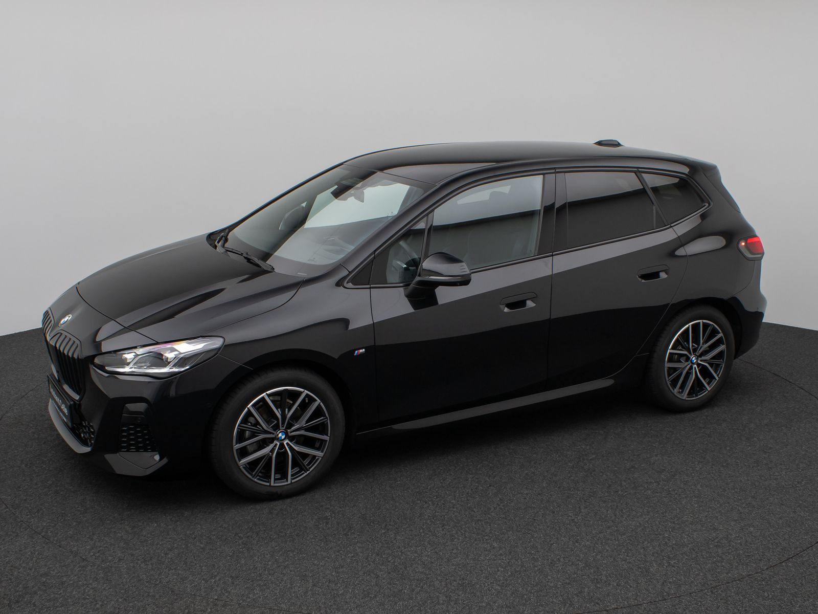 Fahrzeugabbildung BMW 218d Active Tourer M Sport 360°ACC H/K DAB HUD