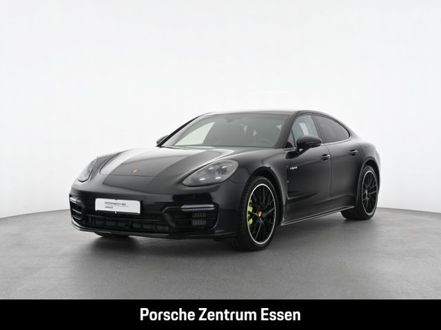 Porsche Panamera 4 E-Hybrid /  Sportabgasanlage  Sitzbel