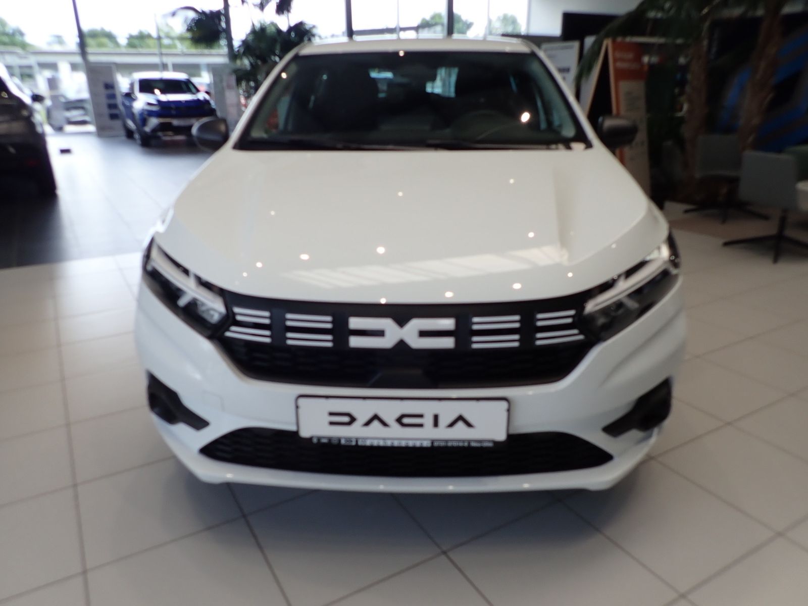 Fahrzeugabbildung Dacia Sandero Essential SCe 65/EPH/FH/KLIMA