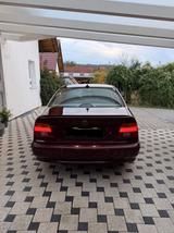 BMW 520i Lifestyle Lifestyle - rote BMW 520