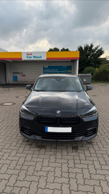 Image of BMW X2