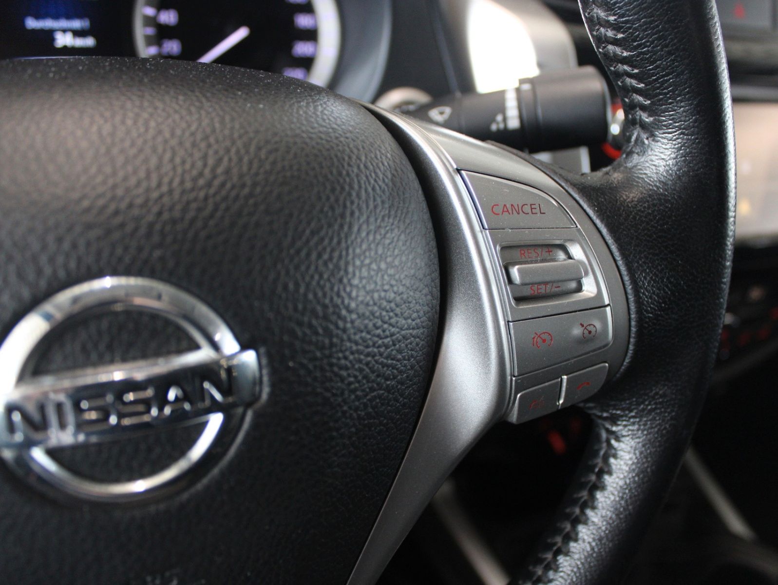 Fahrzeugabbildung Nissan Navara Double Cab Connecta 4x4 AHK Hardtop 1.Hd
