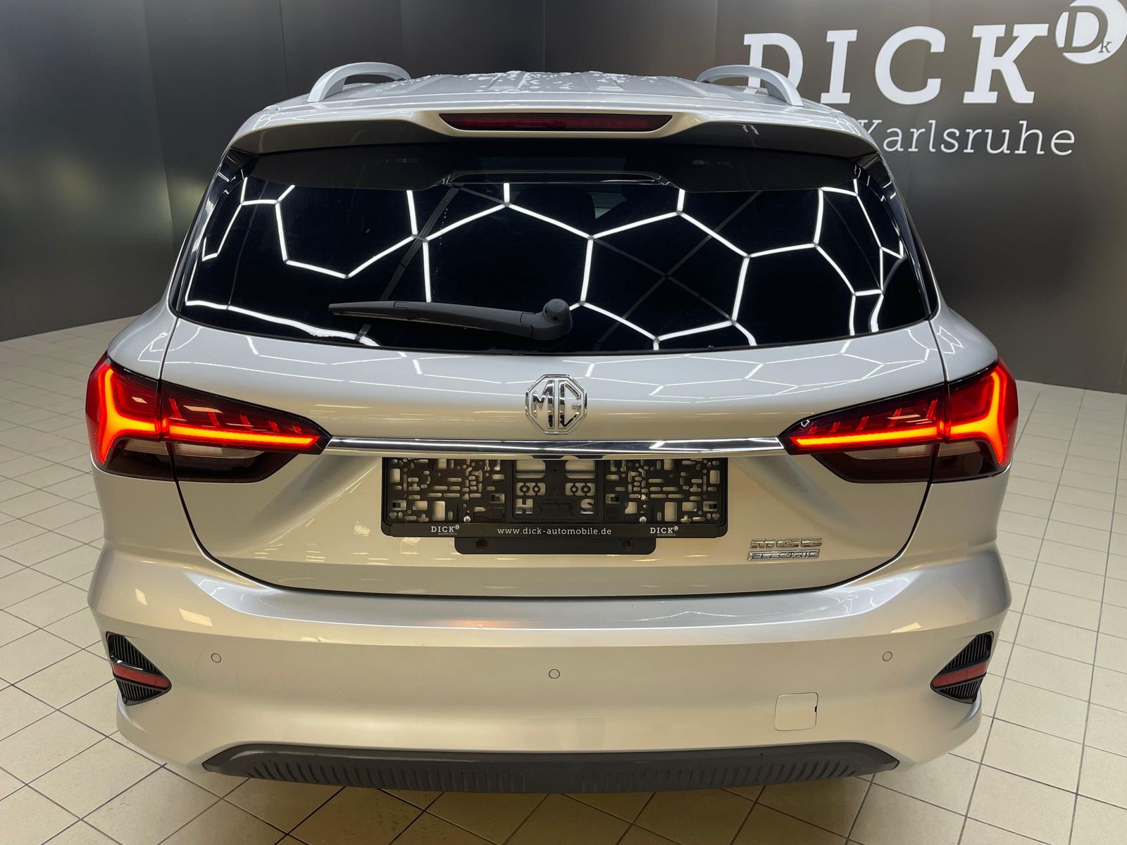 Fahrzeugabbildung MG MG5 61 KWH Luxury NAVI+LED+SHZ+DAB+ACC+360°+DAB+