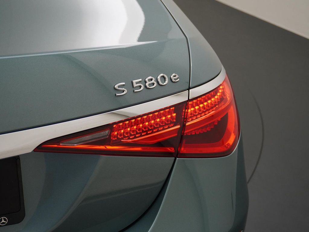 Mercedes-Benz S 580 e 4MATIC Maybach achteras besturing, Manuf