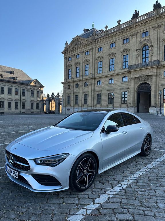 Mercedes-Benz CLA 200