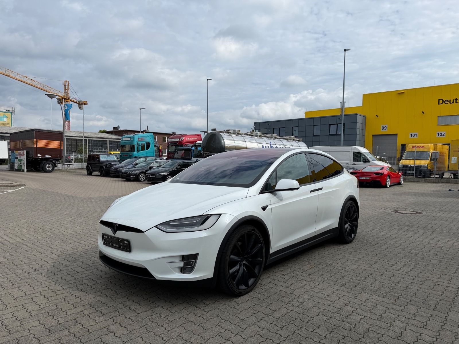 Tesla Model X Long Range 100KWH Luftfahrwerk 22Zoll