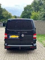 Volkswagen T5 Caravelle - schwarze Volkswagen T5 Caravelle