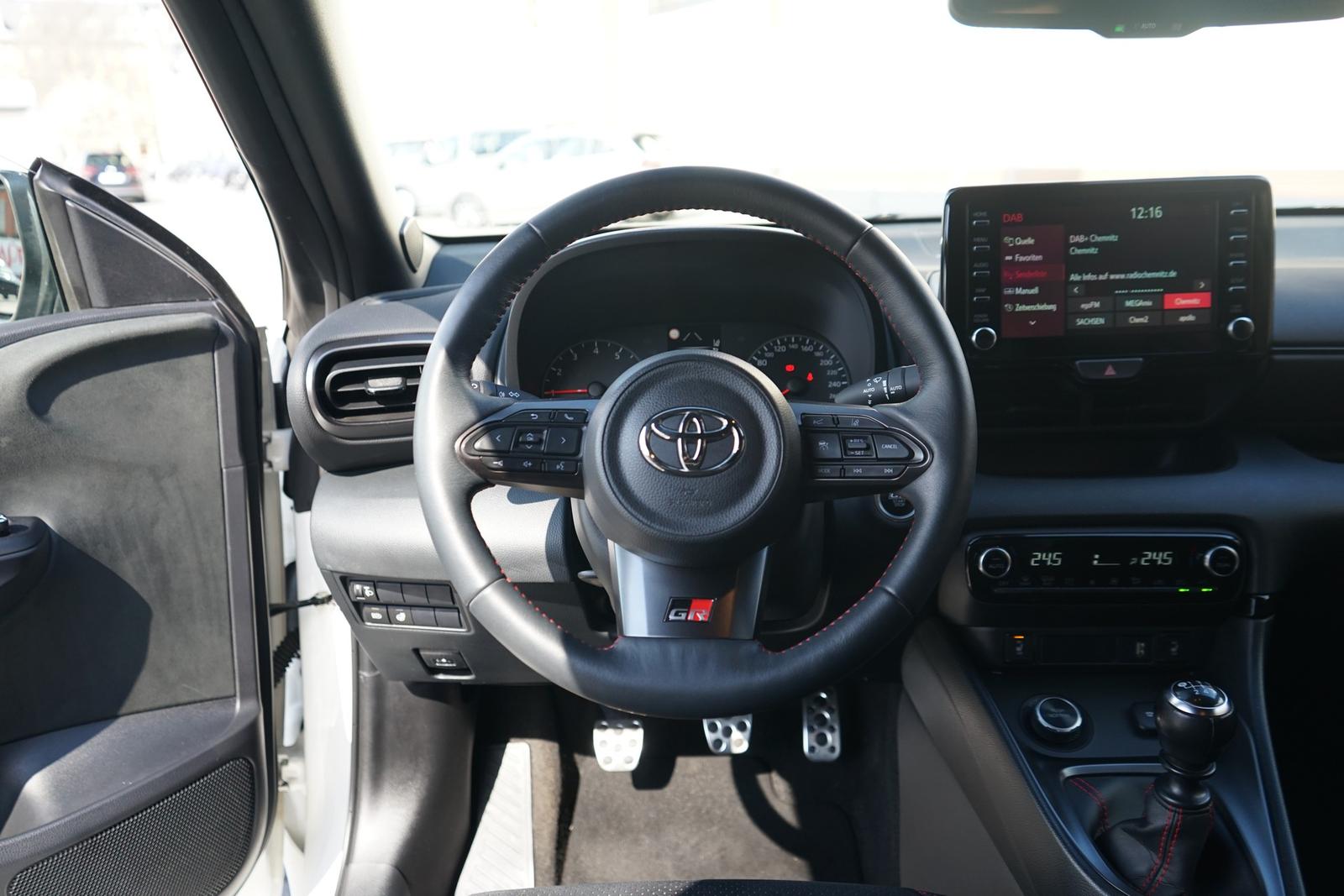 Toyota Yaris 1.6 GR 4WD LED ACC Android Apple DAB, миниатюра 18