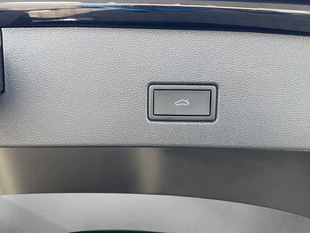 T-Roc STYLE 1.0 TSI EASY OPEN STANHZG IQ LIGHT A