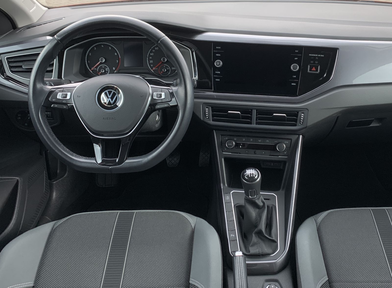 Fahrzeugabbildung Volkswagen Polo 1.0 TGI*Highline*Navi*Cam*ACC*SHZ*MFL*