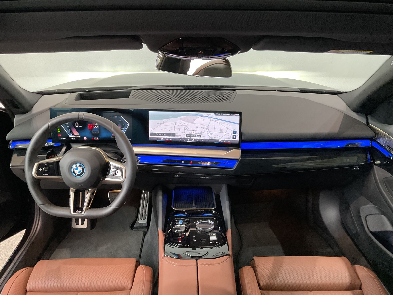 Fahrzeugabbildung BMW i5 xDrive40 | Panorama-Glasdach | Sitzbelüftung