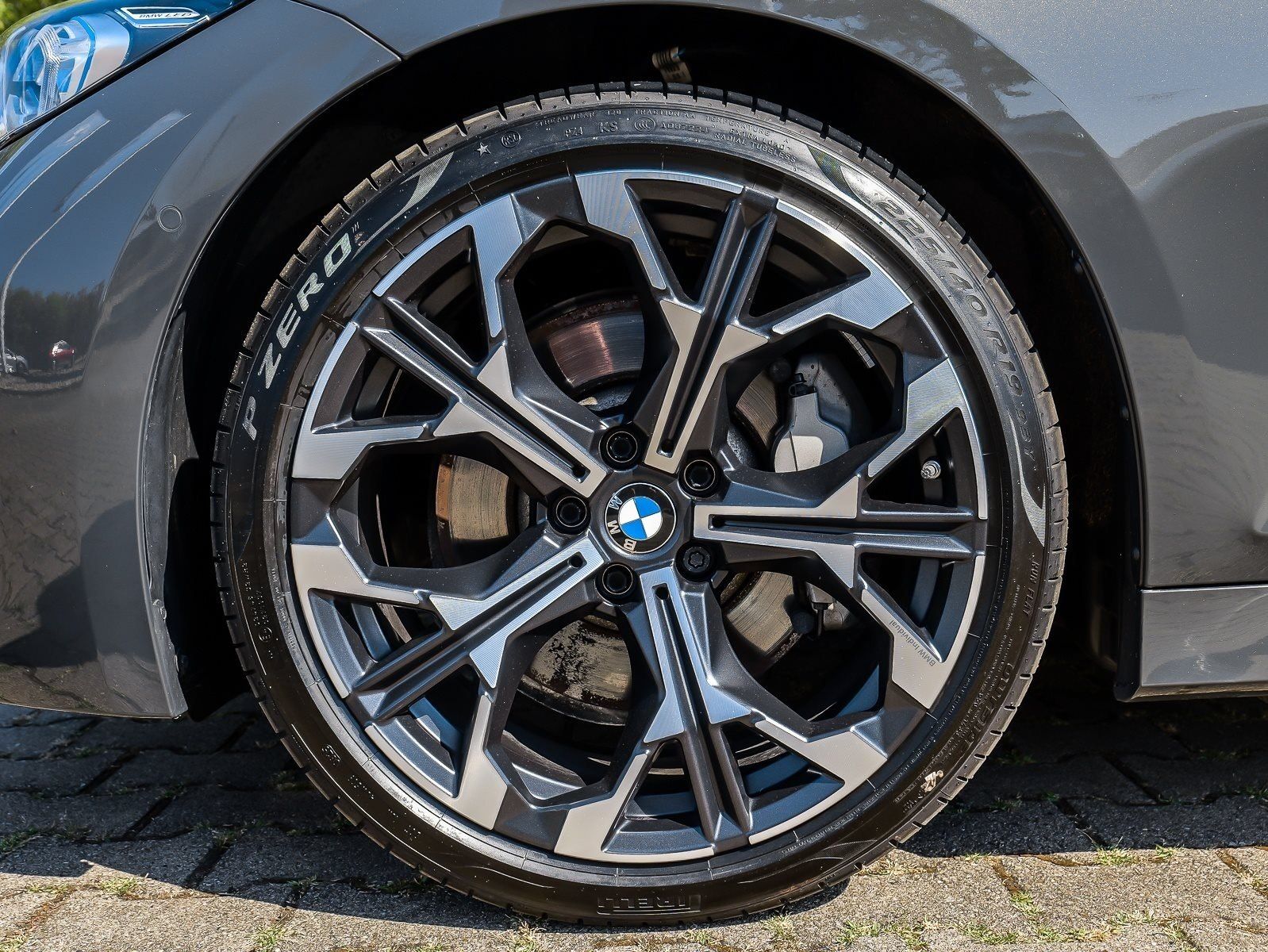 BMW 330 - Bild 4