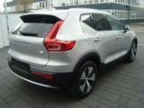 Volvo XC40 Plus Bright Recharge Plug-In Hybrid - Volvo XC40 in Köln