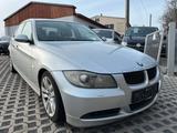 BMW 325ia Automatik*Tüv 11/26*Sitzhzg*Xenon* - BMW 325 in Dresden
