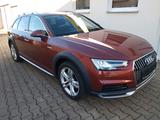 Audi A4 Allroad quattro 2.0 TDI, Navi, PDC, Standh. - rote Audi A4 Allroad