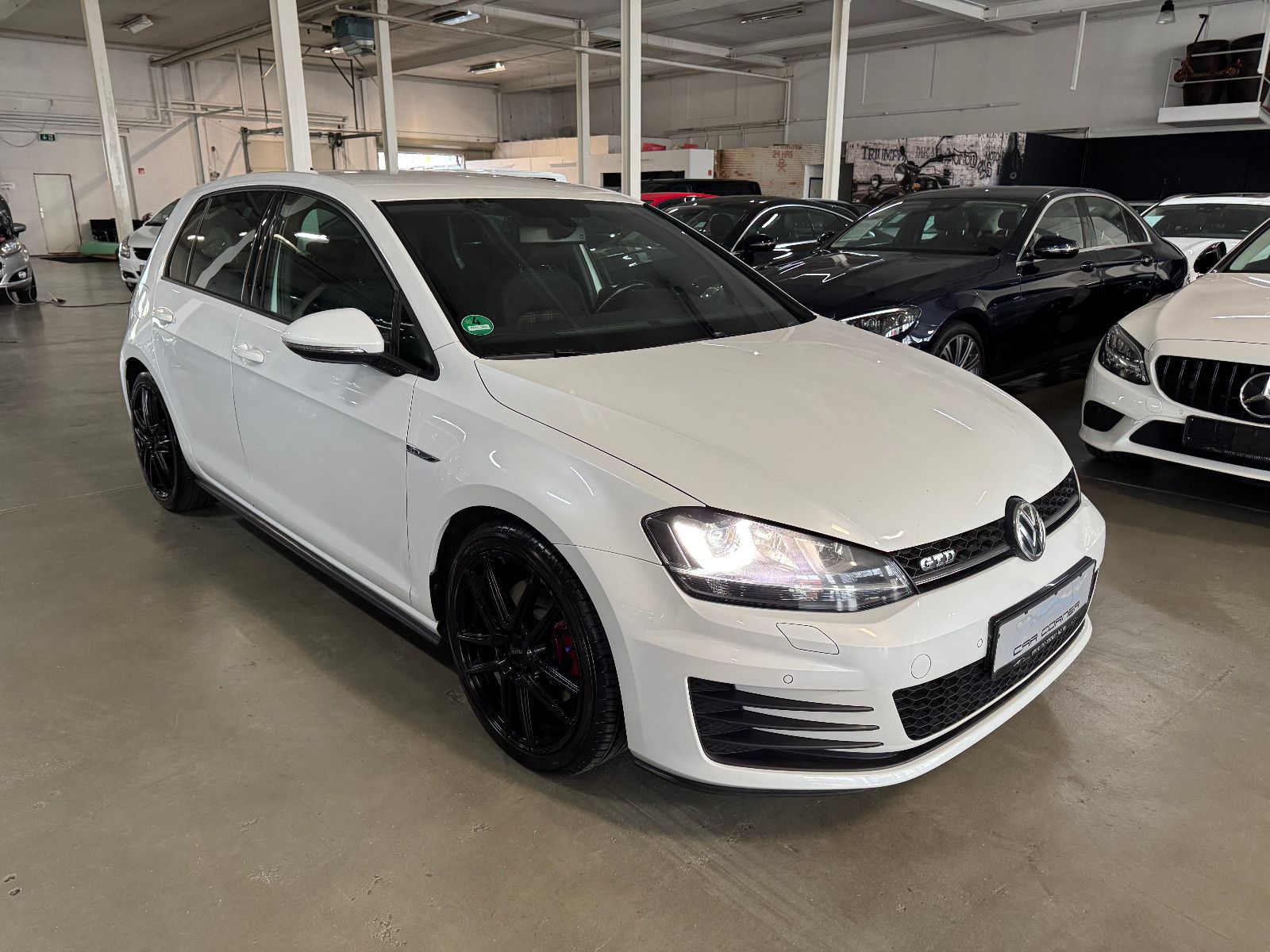 Fahrzeugabbildung Volkswagen Golf VII GTD DCC LED 1.HAND VW SCHECKHEFT EURO 6