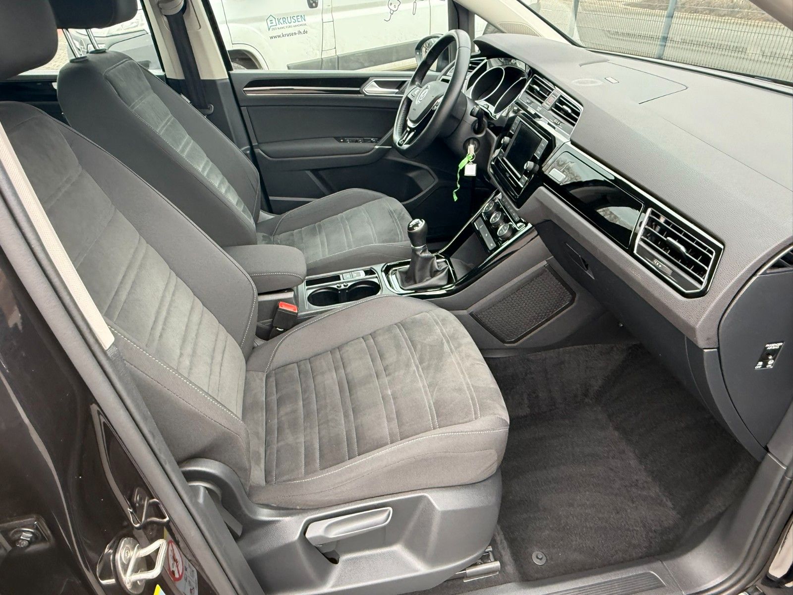 Fahrzeugabbildung Volkswagen Touran Highline BMT/Start-Stopp