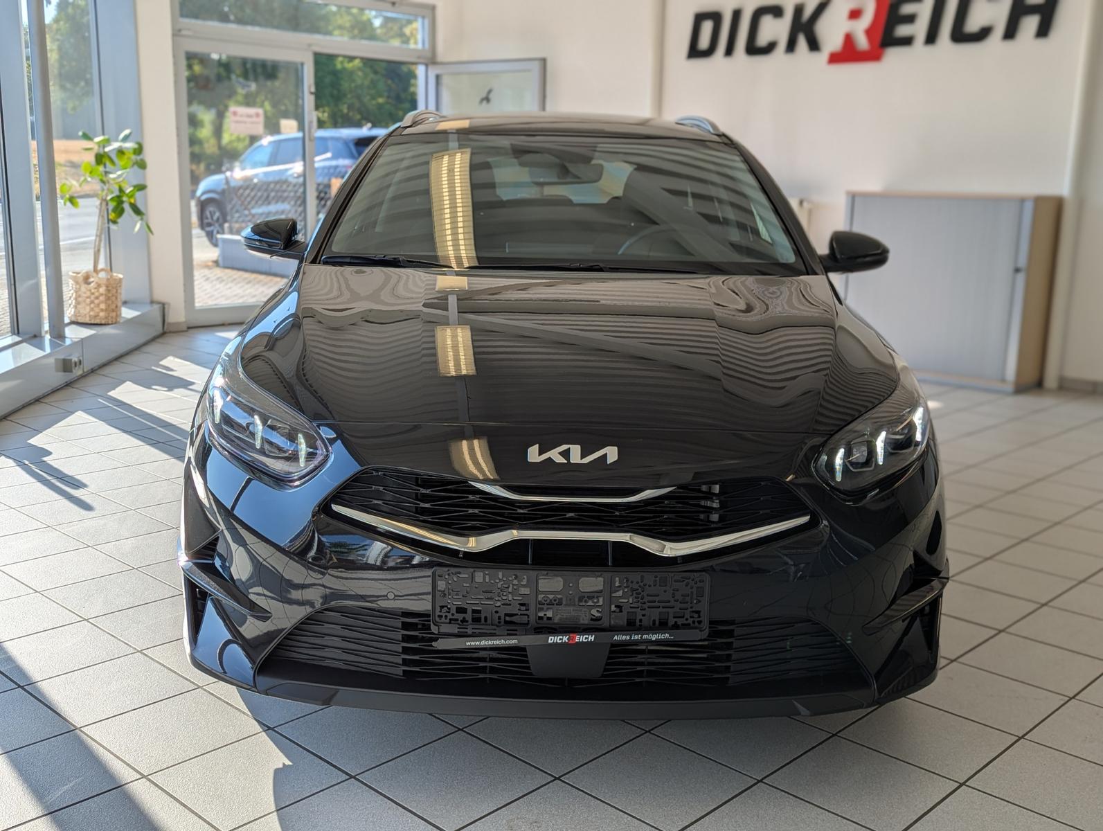 Kia cee'd Sportswagon 1.5 Ultim Style-Pak JBL ACC 7J