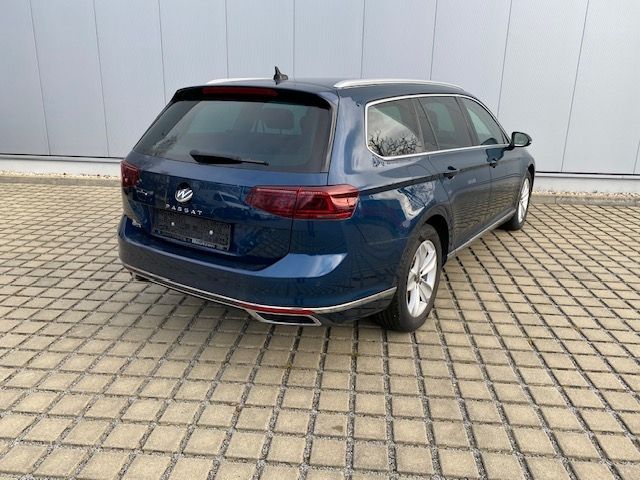 Passat Variant 2.0 TDI Elegance AHK/MATRIX/NAVI-