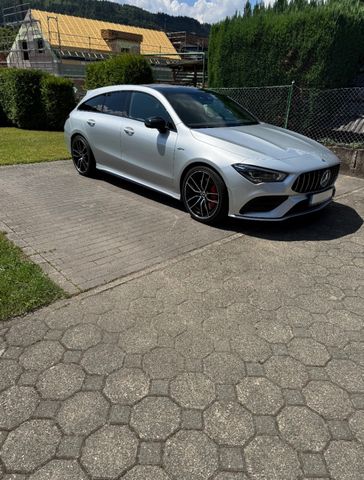 MERCEDES-BENZ CLA 35 AMG Shooting Brake