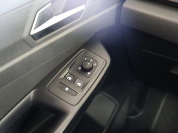 Volkswagen Caddy Maxi LIFE 2.0TDI NAVI KAMERA PDC AHK 7SITZ