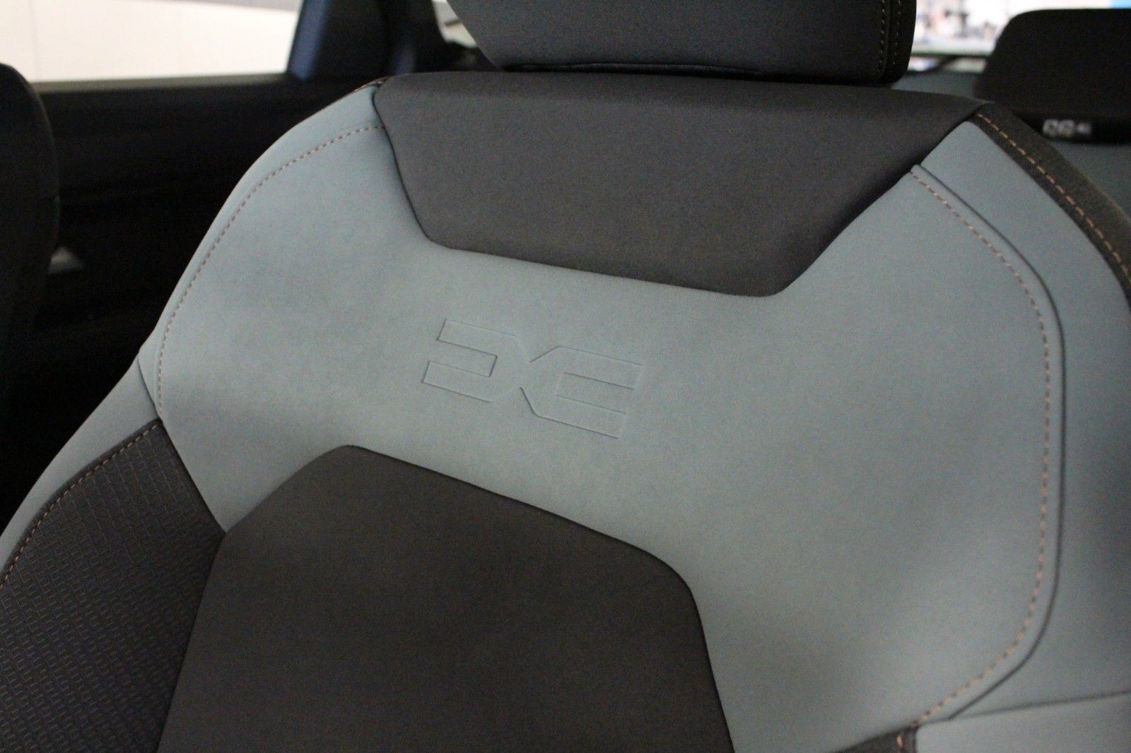 Fahrzeugabbildung Dacia Bigster mild hybrid-G 140 Extreme *Winter-Paket*