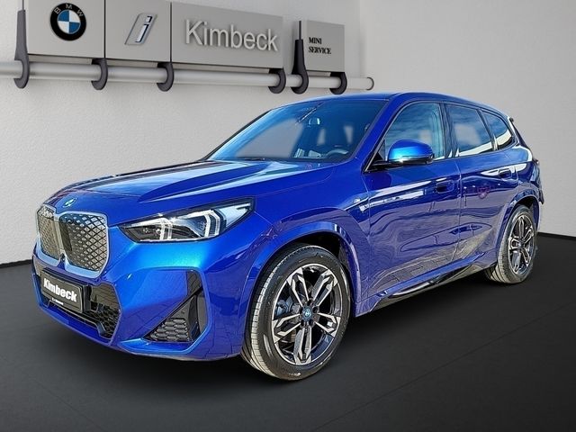 BMW iX1 xDrive30 M SPORT LED ACC AHK 360° HeadUp