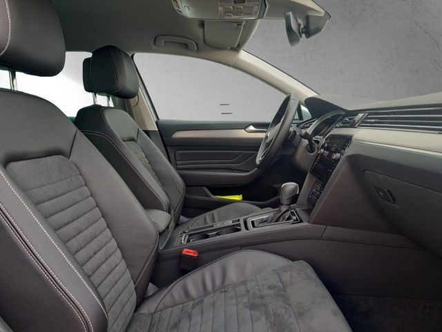 Fahrzeugabbildung Volkswagen Passat Variant TDI Elegance DSG Matrix AHK Navi