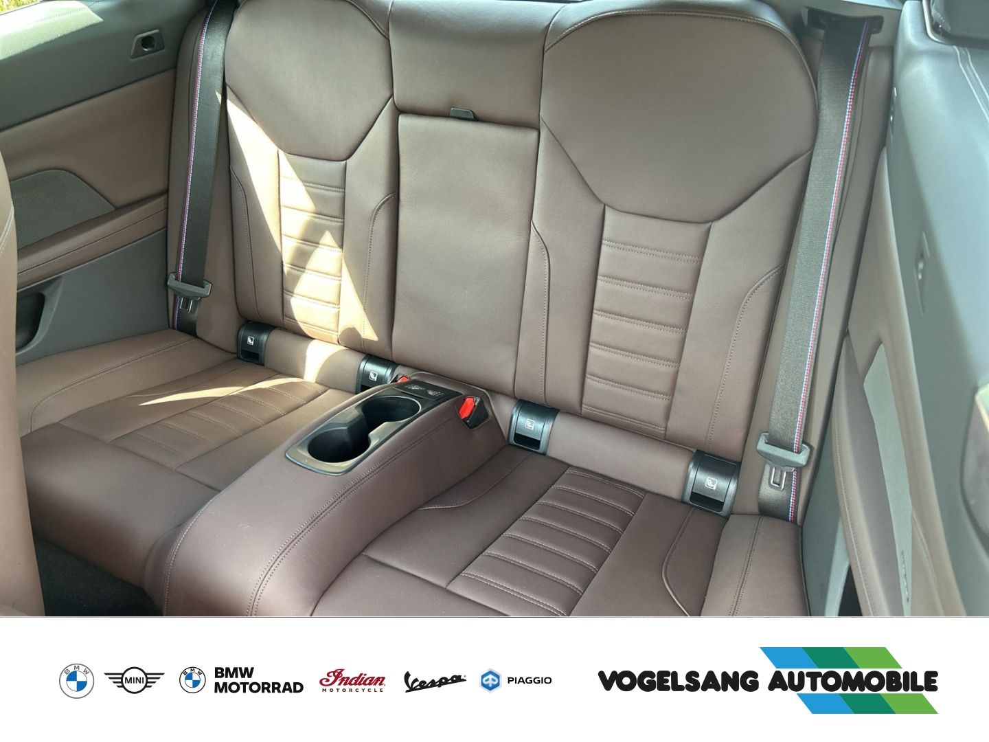 Fahrzeugabbildung BMW M440i xDrive Cabrio,AHK,SurroundView,H&KSound,Le