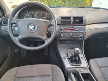BMW 320 - 11