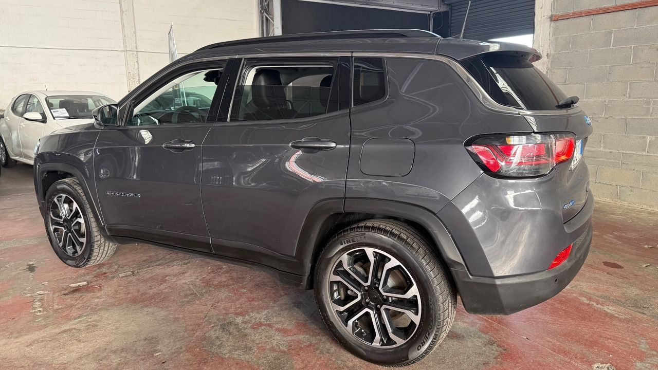 Jeep Compass 1.3 Turbo T4 190 CV PHEV AT6 4xe Bu imagem 3