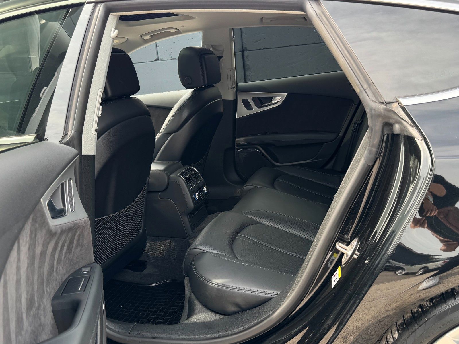 Fahrzeugabbildung Audi S7 SB 4.0 TFSI Quattro Akustik DCC BOSE Matrix