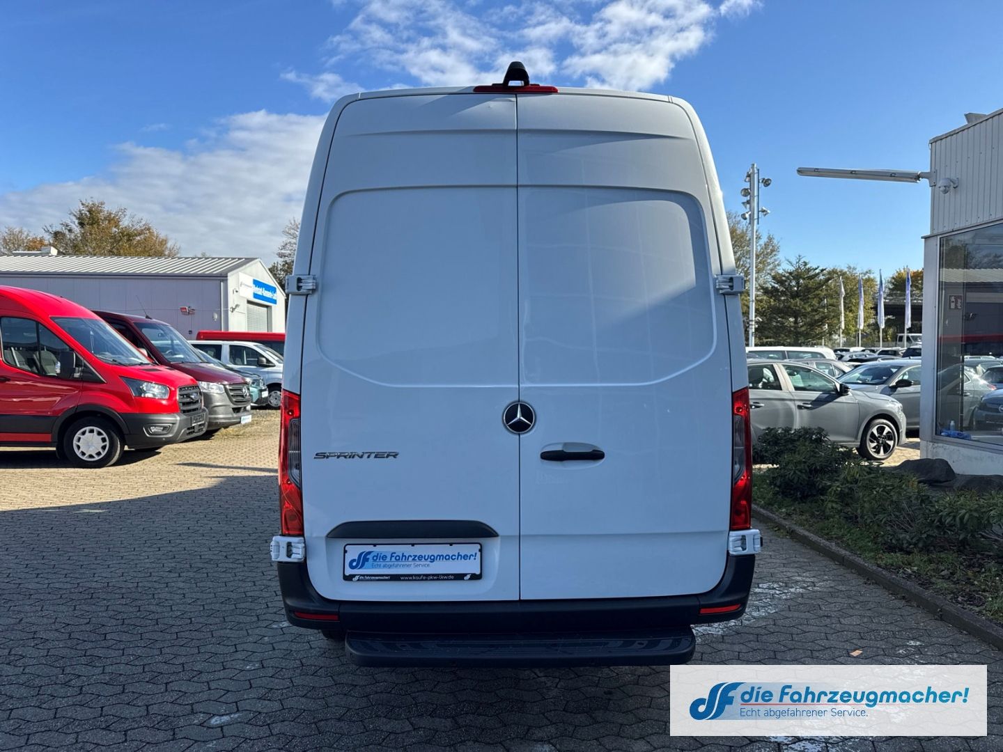 Fahrzeugabbildung Mercedes-Benz Sprinter Kasten 317 CDI L2 Automa. Navi CarPlay