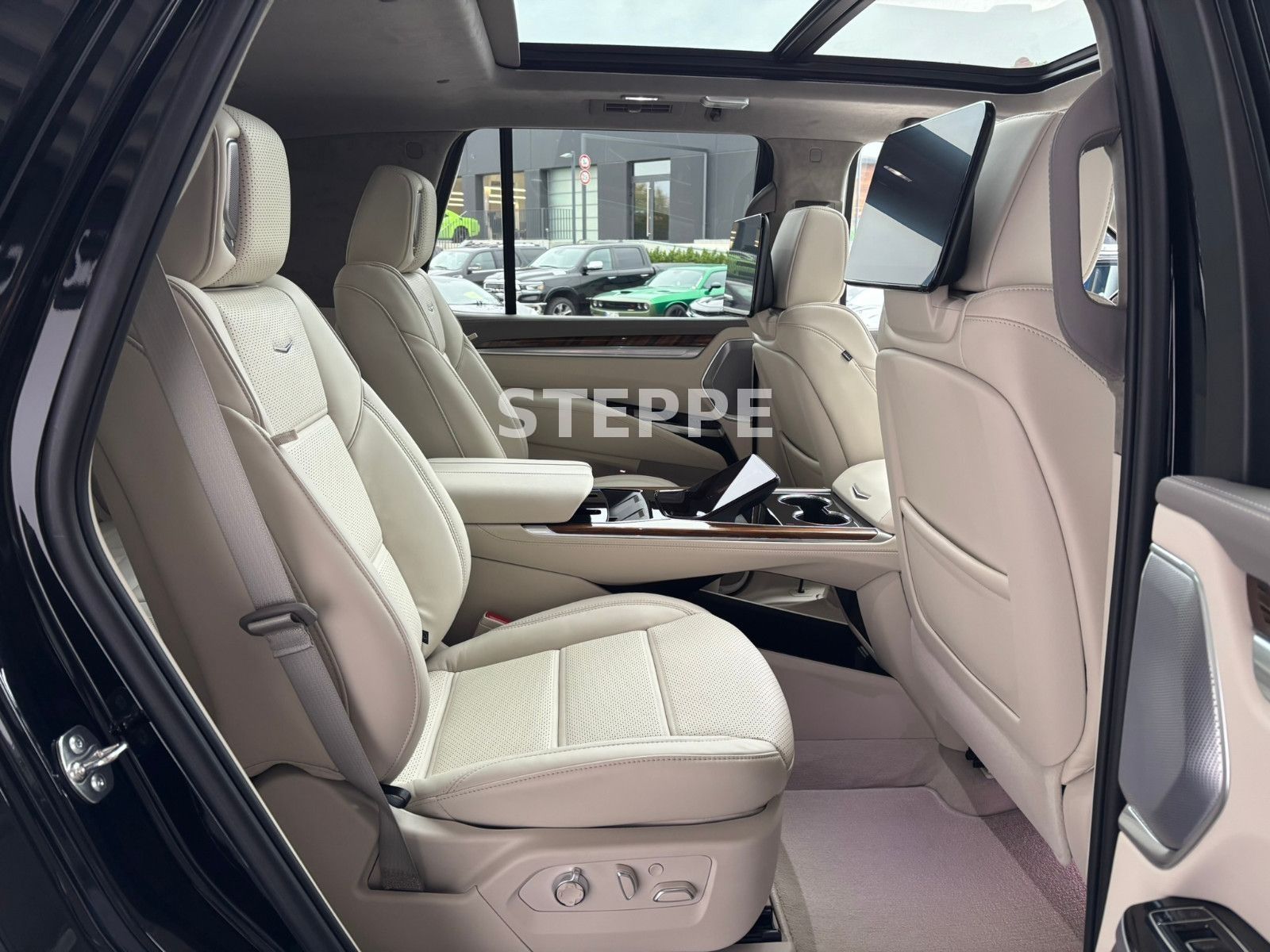 Cadillac Escalade FACELIFT MY26 6.2 V8 Sport Platinum 24"