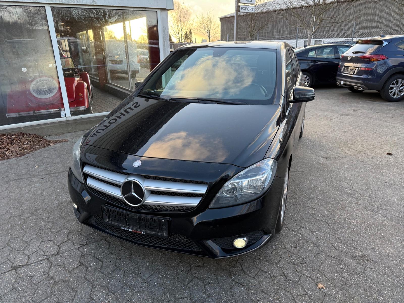 Mercedes-Benz B 220