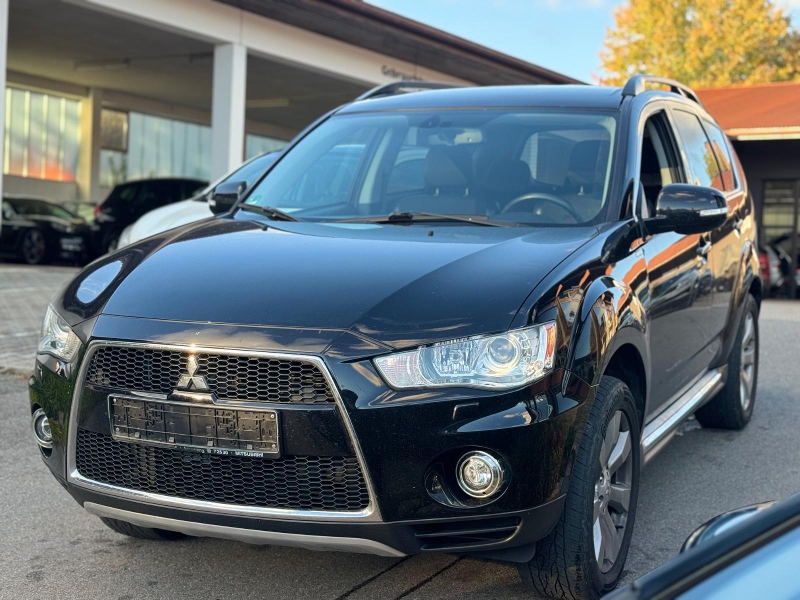 MITSUBISHI OUTLANDER 2.2 DI-D 156ch 4X4 35 JAHRE BVA - ATTELAGE - SIÈGES CHAUFFANTS - BI-XÉNON - CAMÉRA DE RECUL