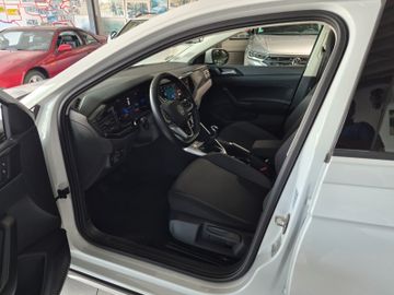 Volkswagen Taigo - 12