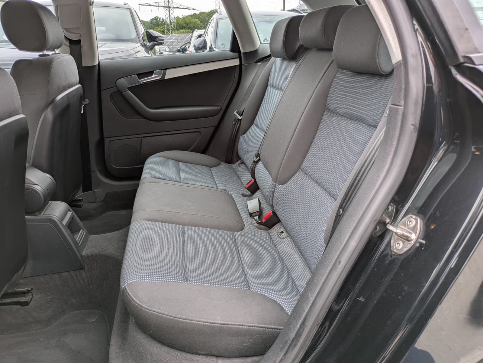 Fahrzeugabbildung Audi A3 2.0 TDI SPORT XENON*TÜV*AHK*MFL*KLIMA