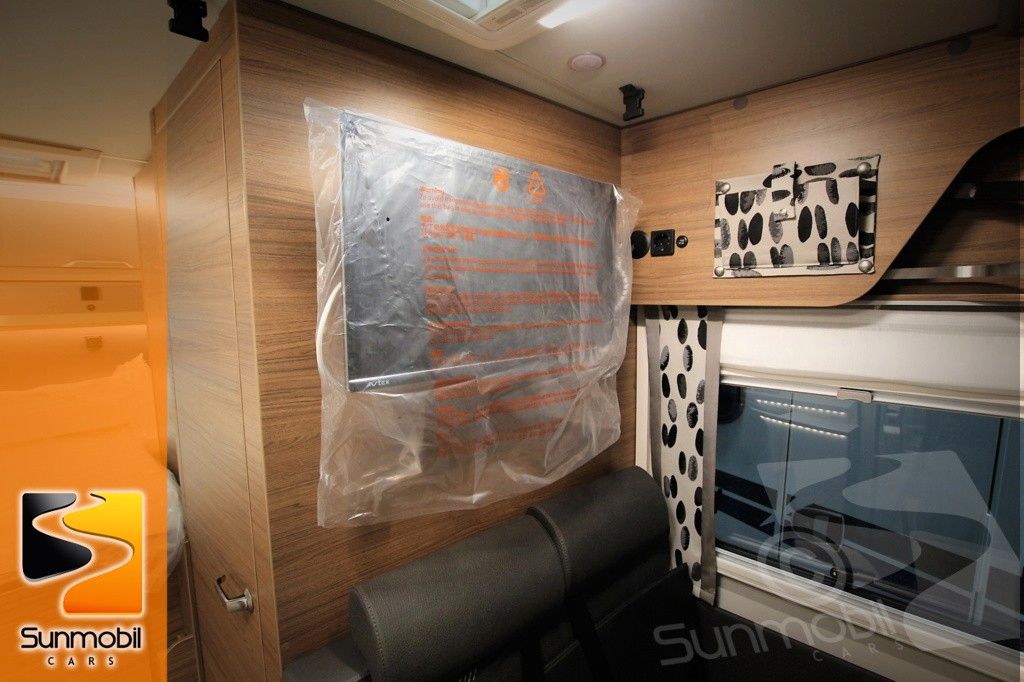 Fahrzeugabbildung Knaus Tourer Van 500 MQ Vansation Seitz Rahmenfenster